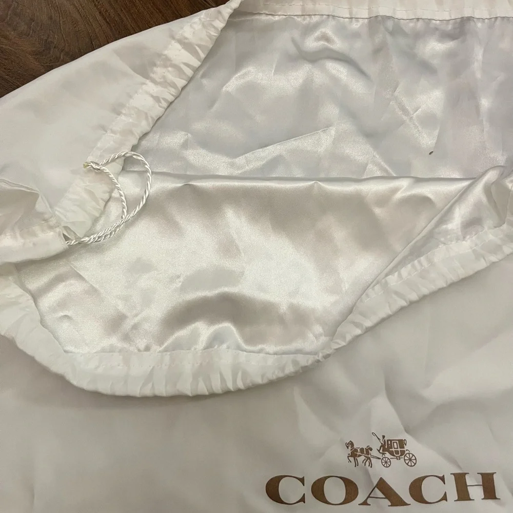 Coach Stanton Carryall Tote